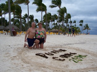 Tom and Jennifer Witt celebrate their anniversary in Punta Cana!