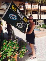 Packer fams are in Aruba enjoying their time!